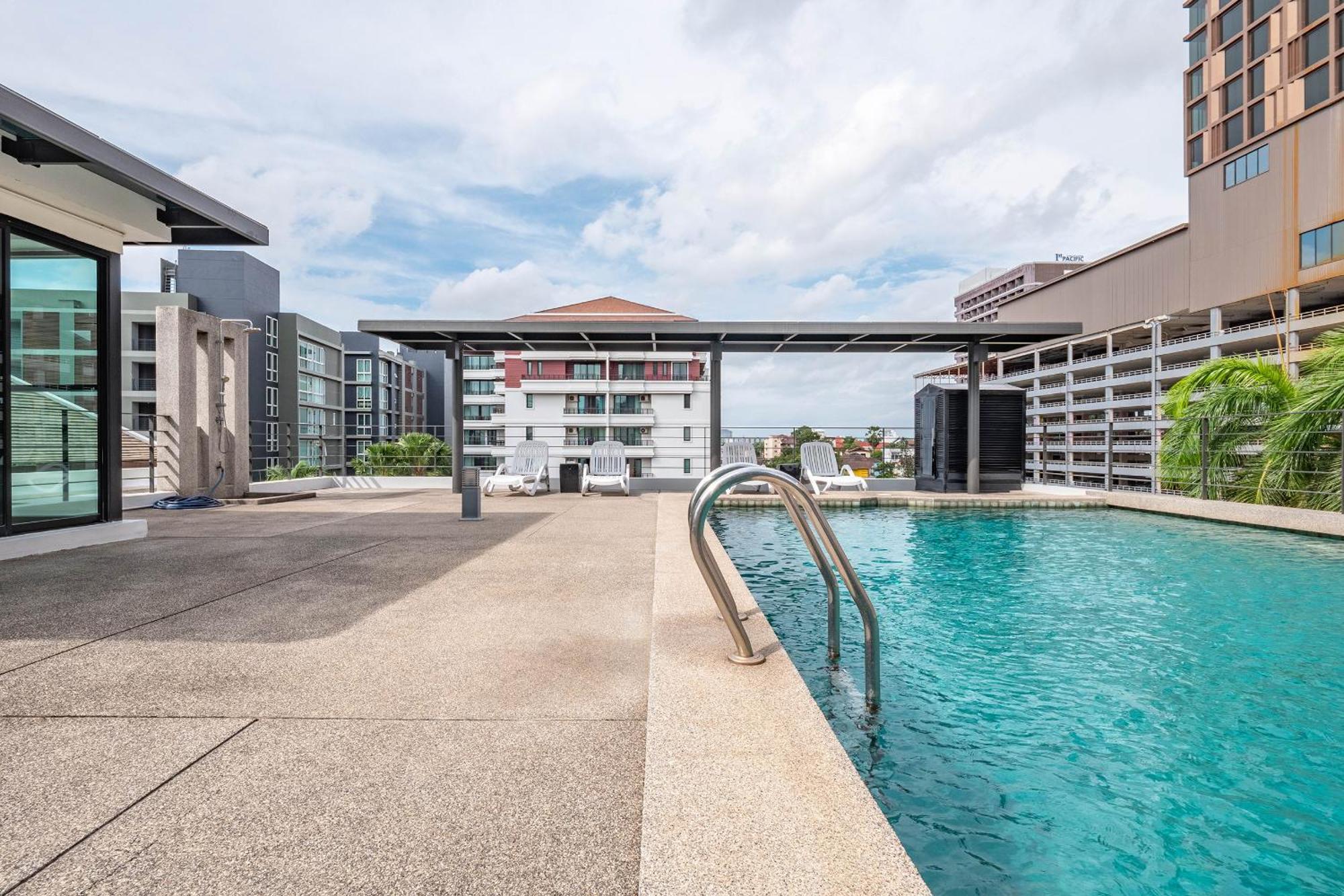 Luxe Residence Pattaya Extérieur photo